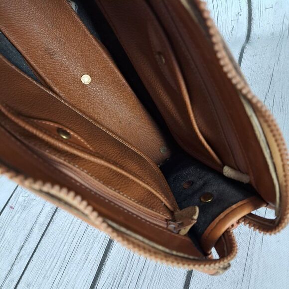 Vintage Dooney & Bourke Purse - Picture 11 of 14